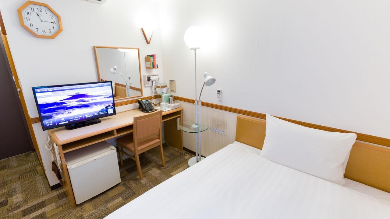 Toyoko Inn Utsunomiya Ekimae No 1 Buitenkant foto