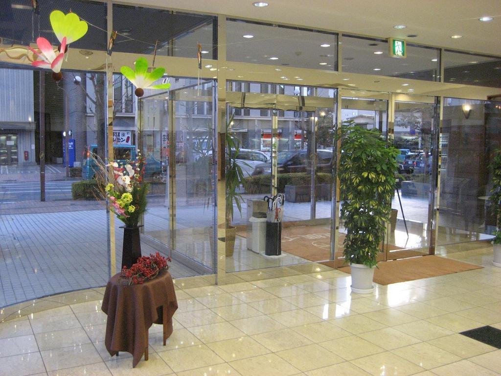 Toyoko Inn Utsunomiya Ekimae No 1 Buitenkant foto
